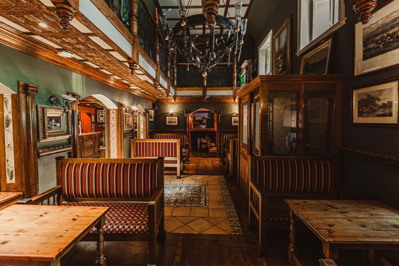 Hamlet Court Hotel Johnstown Bridge Kültér fotó