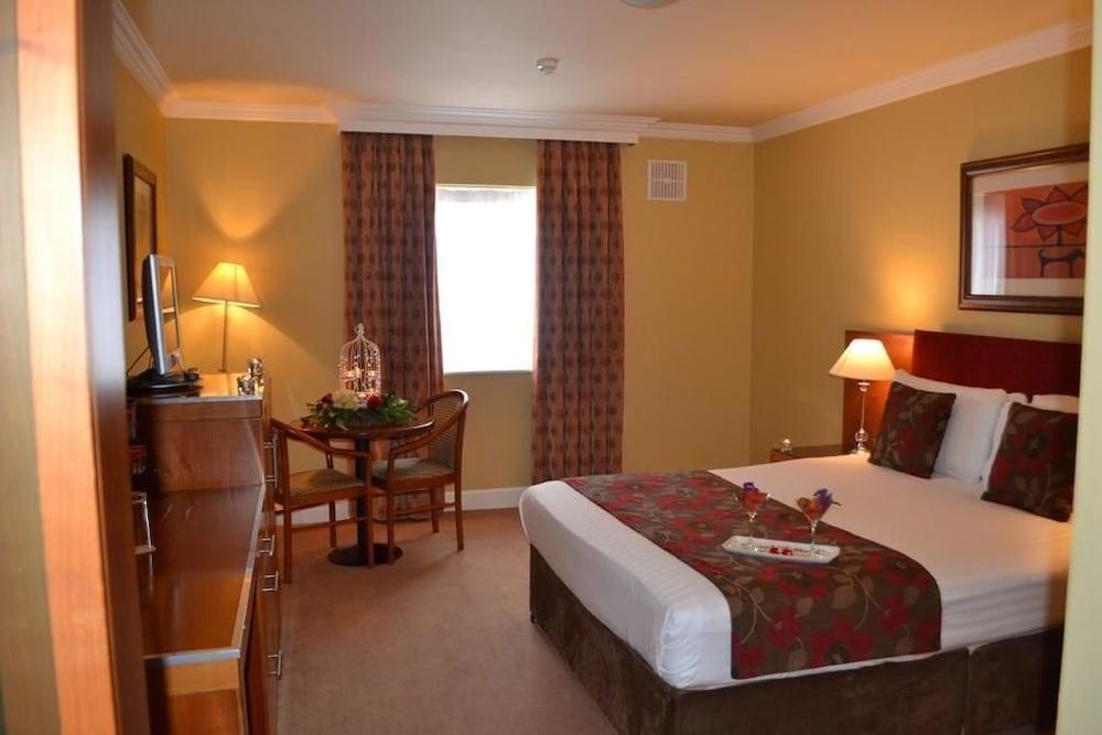 Hamlet Court Hotel Johnstown Bridge Kültér fotó